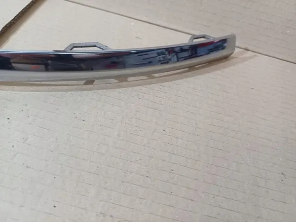 Takapuskuri Kromi Vasemmalle VW Passat B7 image 4