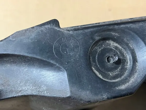 BMW Koplampreflector Glijstuk OEM 51647227926/25 image 4