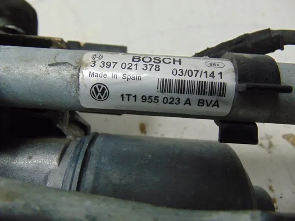 Pyyhkijämekanismi VW Caddy III Touran Etu OEM 1T1955023A image 9
