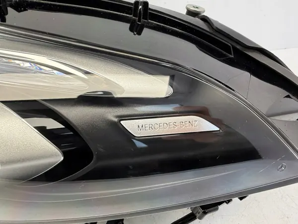 Mercedes A-Klasse W177 Linker Voor Full LED Lamp A1779064703 image 4