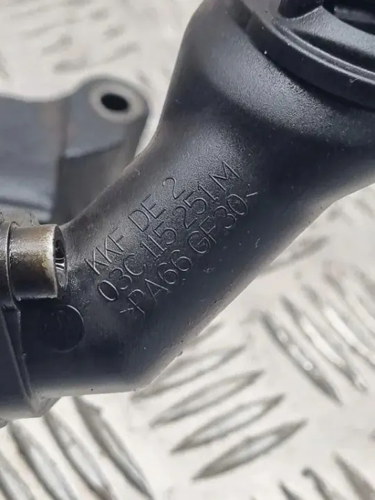 VW Öljypumppu OEM 03C115251M Passat B6 1.4L image 3