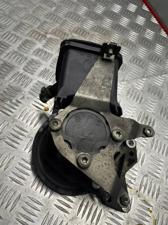 Servopumpe OEM 563210 für BMW E60 2.0D image 5