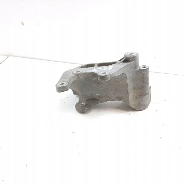 Support de pompe de direction Mitsubishi OE OEM 4450A188 image 5