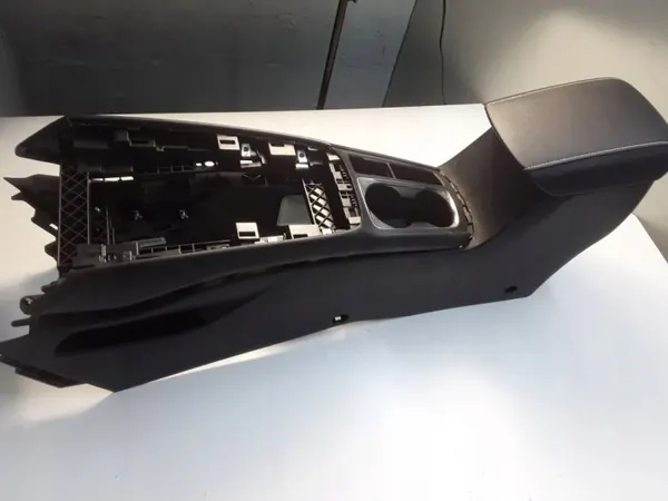 Apoio de braço consola MG5 II OEM 10719040 - Usado image 3