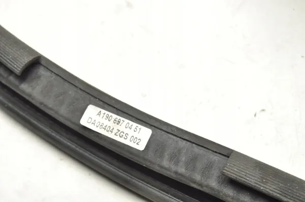 Junta de Puerta Derecha Mercedes AMG GT OEM A1906970451 image 10