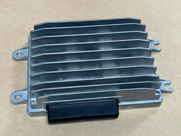 Bang & Olufsen Vahvistin Audi A8 S8 D5 OEM 4N2035465A image 2