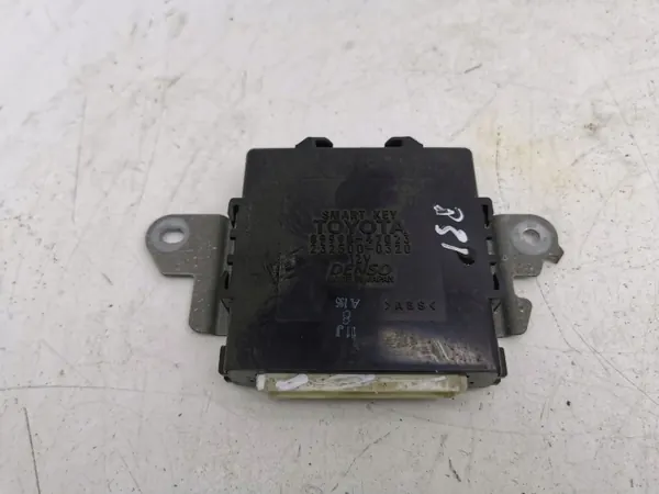 Keyless module Toyota Prius 2006 OEM 8999047023 image 2