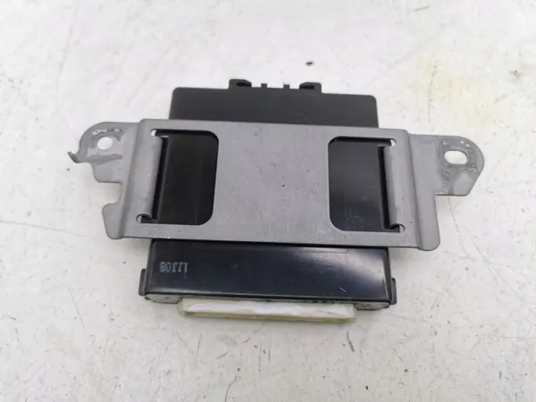 Keyless module Toyota Prius 2006 OEM 8999047023 image 4