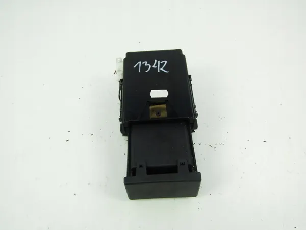 Guardaobjetos Nissan Primera P12 OEM AK-6-90166 image 2