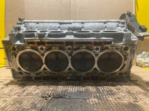 OEM 9650352580 Cabeçote com Árvores de Cames Usado image 7