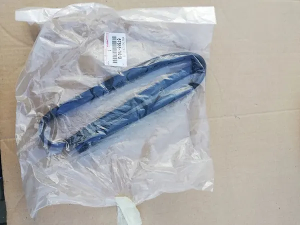 OEM 6786576010 framdörrtätning höger för Lexus UX image 8