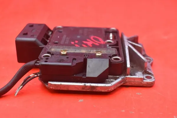 Ruiskutuspumpun Ohjausyksikkö VW Passat B5 2.5 TDI image 4