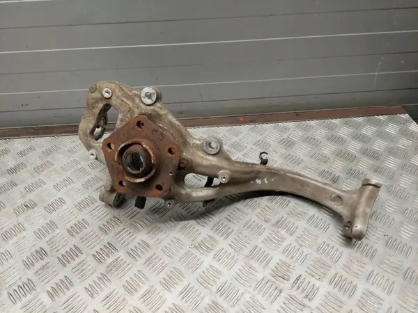 Audi A5 Roulement de roue avant droit OEM 8W0407242F image 4