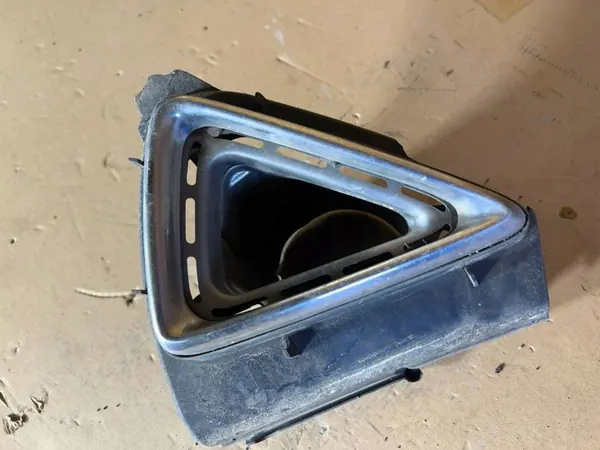 Punta de escape derecha trasera Honda OEM 71503SMGE00 image 2