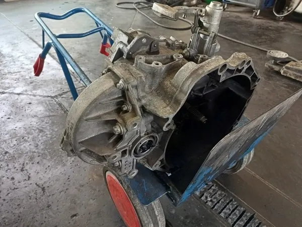 Boîte de vitesses GM M32 1.4TURBO pour Opel Astra J image 2