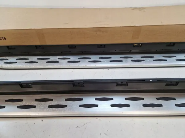 Hyundai Tucson IV Seitenschritte OEM N7F37AC000 image 4