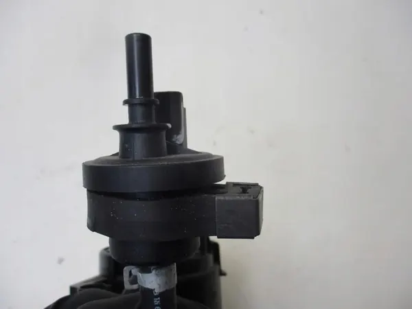 Filtro de carbón OEM 1 para Nissan Micra K14 0.9 TCE image 7