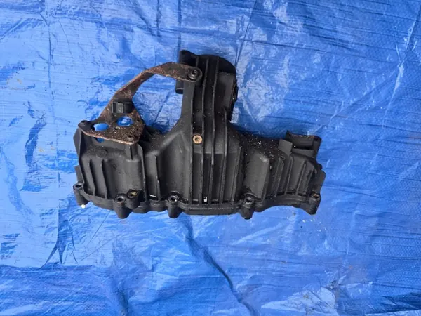 Collecteur d'admission d'occasion OEM 03L129711P VW image 2
