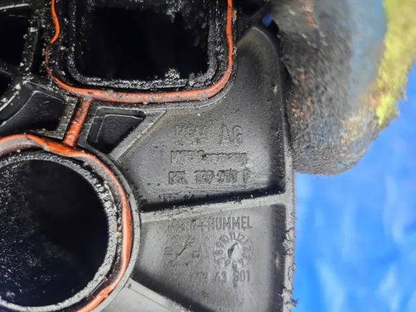 Collecteur d'admission d'occasion OEM 03L129711P VW image 6
