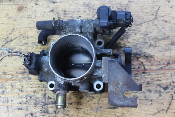 Gasklepbehuizing OEM 22270-22061 voor Toyota Avensis T25 image 2