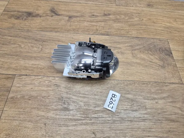 BMW 4er F32 F33 F36 Linke LED-Linsenabdeckung OEM 9011883 image 9