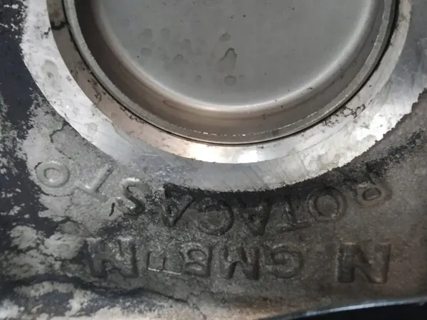 Culasse complète 1.7 CDTI Opel Astra III (2004-2014) image 10