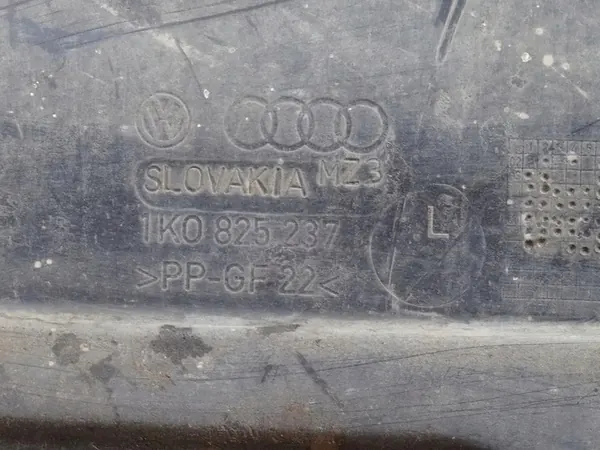 A3 8P GOLF V OCTAVIA II Motorplåt 1K0825237L image 6