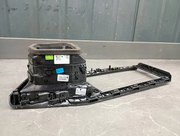 7L1815705B Armaturenbrett Zierblende für VW T6 image 5