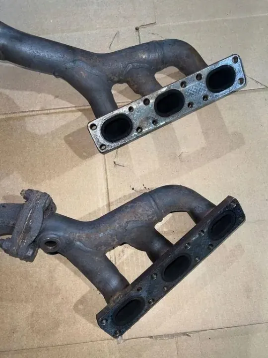 BMW Pakoputken keräin OEM 1740730 5-sarja E39 image 3