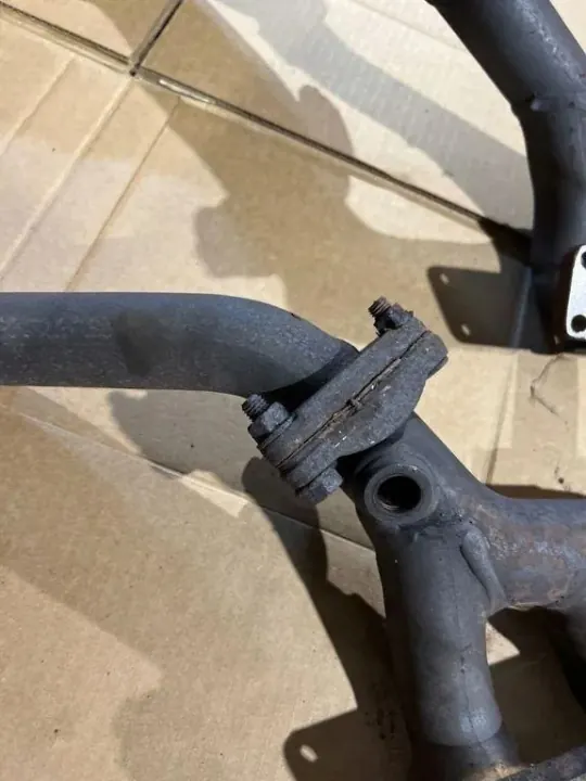 BMW Pakoputken keräin OEM 1740730 5-sarja E39 image 8
