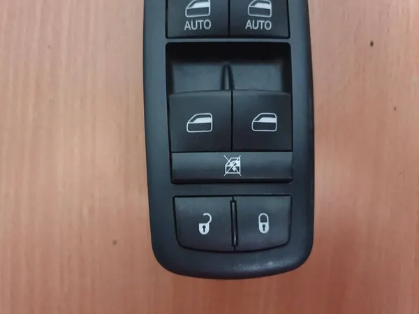 Raam Schakelaar Jeep OE 68184803AC image 3