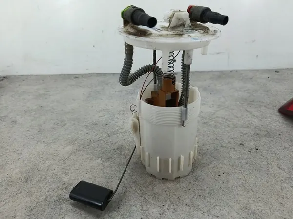 Bomba de combustível Dacia Lodgy 1.5 DCI 172029262R image 2