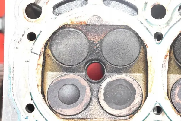 Cabeza de Cilindro VW Golf 5 1.4 16V 036103373AK image 8