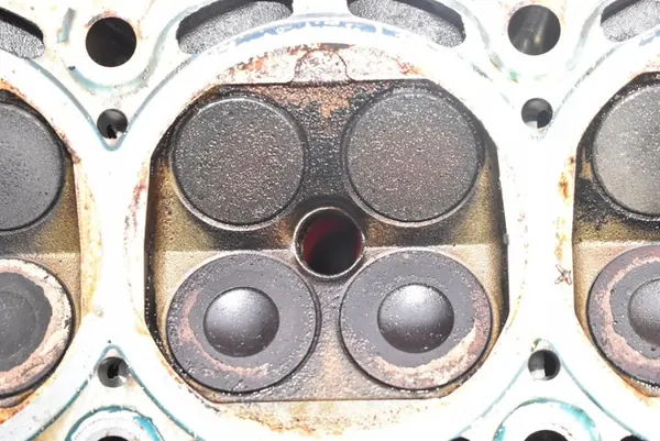 Cabeza de Cilindro VW Golf 5 1.4 16V 036103373AK image 9