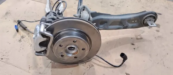 Höger Bakfjädring Mercedes W246 W117 W176 W156 4MATIC image 4