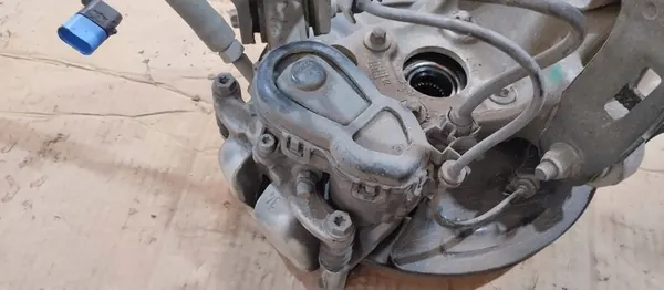 Höger Bakfjädring Mercedes W246 W117 W176 W156 4MATIC image 7