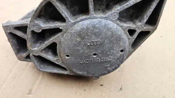 AUDI 80 B4 CABRIO Engine Mount 8A0199352 image 9