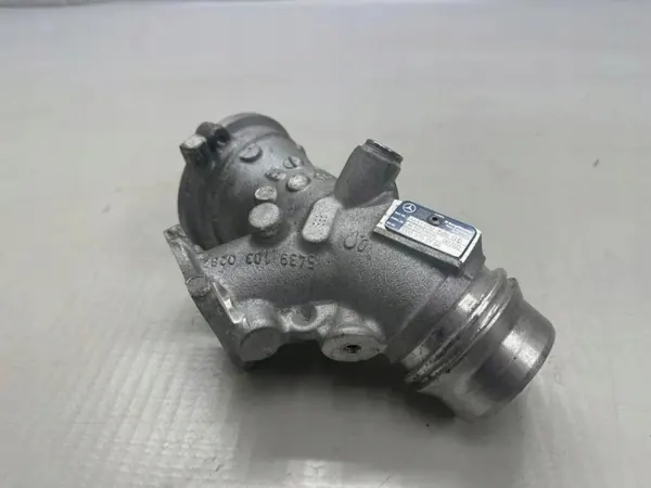 Turbo OEM A6510901586 pour Mercedes-Benz Classe C image 3