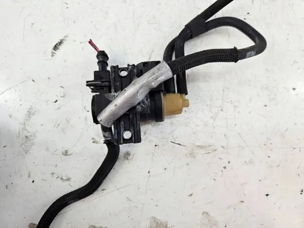 Soupape à vide Nissan OEM 8200790180 pour X-Trail T32 image 4