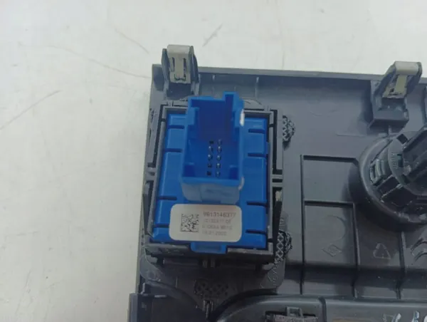 Chassi esquerdo Citroen C5 Aircross 2020 OEM 9822549680 image 7