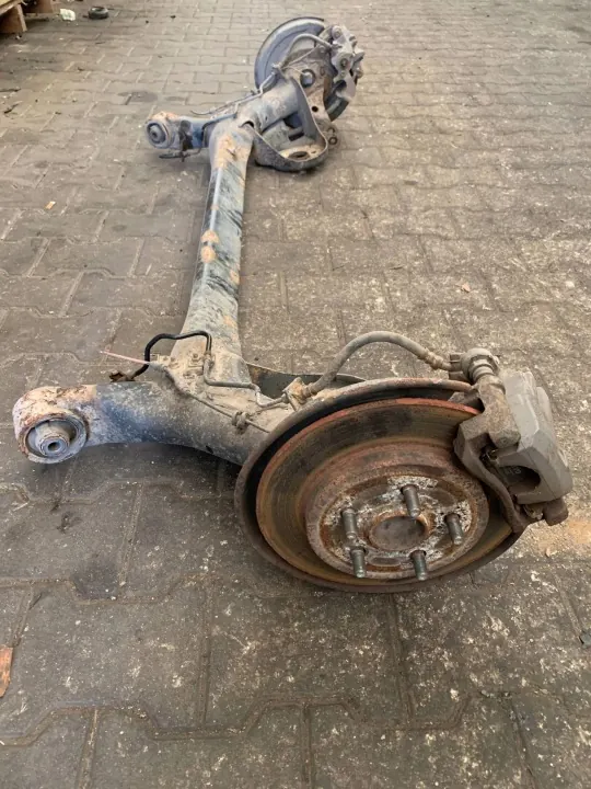 Viga Suspensão Eixo Traseiro OEM - Toyota Prius III 1.8 Híbrido image 4