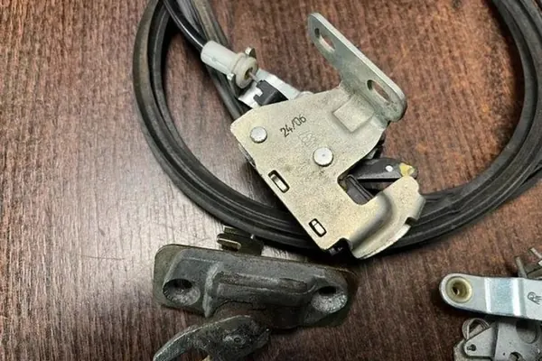 IVECO DAILY Türschloss hinten links 500329770 image 7