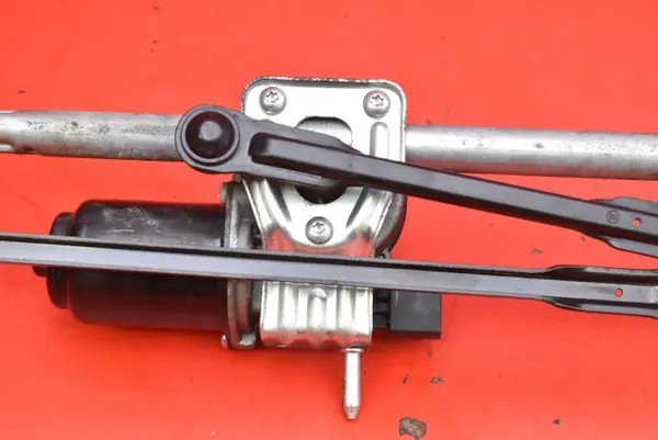 Mécanisme moteur essuie-glace avant OEM 5JB955113PL image 10