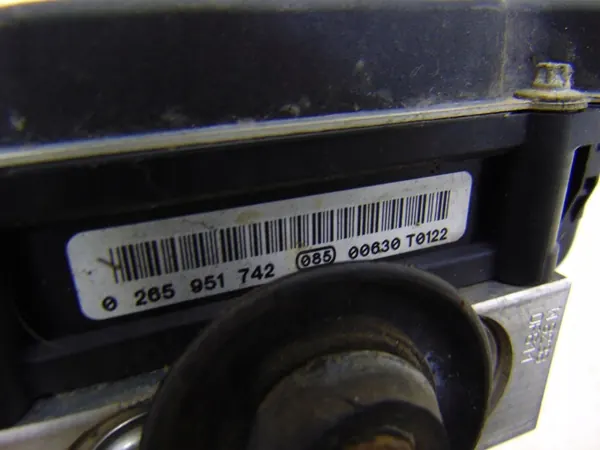 ABS ESP Jarrupumppu OEM 51880816 Fiat 500 Abarthille image 4