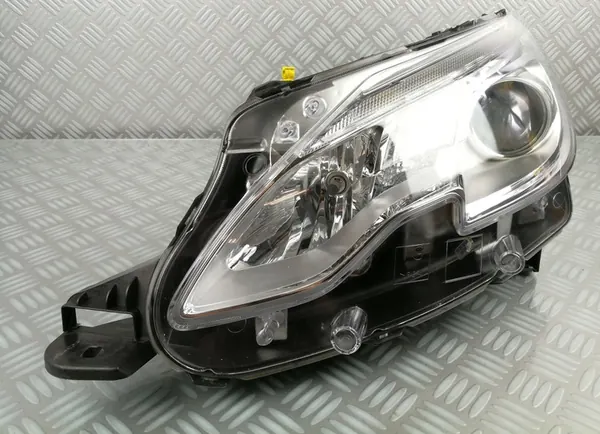 Faros delanteros izquierdo PEUGEOT 2008 Valeo image 5