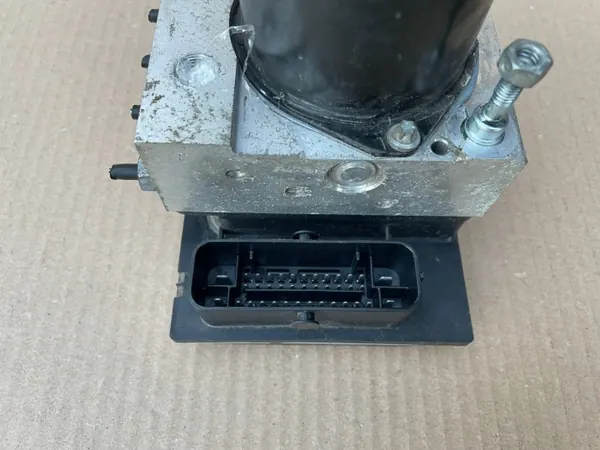 Unidad de control VW Polo 6R OEM 6R0907379H - Usado image 3