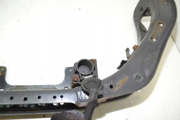 Bevestigingsbeugel OEM UCHWYT STELAŻ PAŁĄK MOCOWANIE PRZEWODÓW ZA KABINĄ MERCEDES ACTROS MP4 image 4