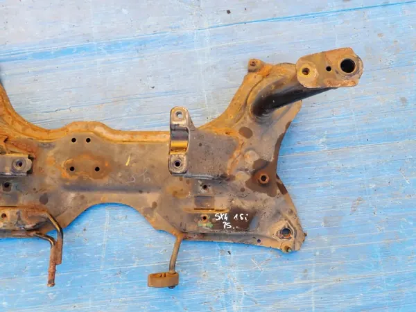 Suzuki SX4 06-12 Vorderachsträger OEM image 3