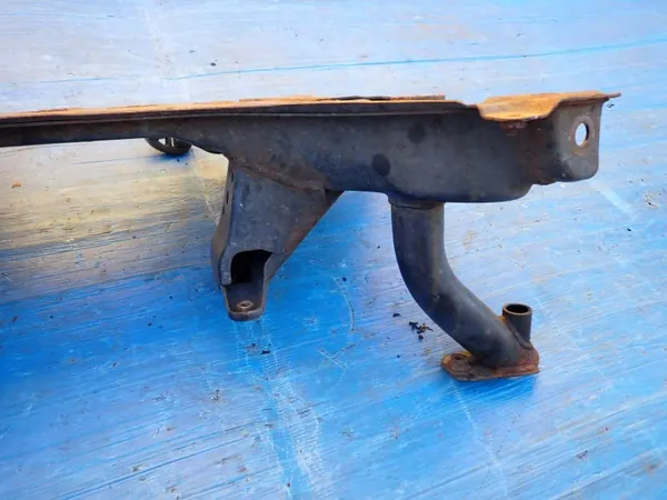 Suzuki SX4 06-12 Vorderachsträger OEM image 7