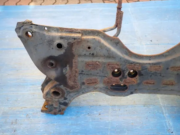 Suzuki SX4 06-12 Vorderachsträger OEM image 8